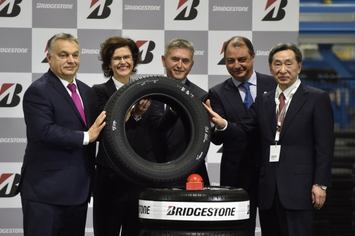 Orbán Viktor kormányfő a Bridgestone 85 milliárd forintos kapacitásbővítő beruházásának átadásán