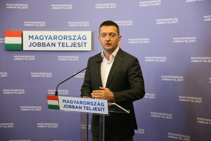 Rogán Antal:A magyar katonai misszióról,a Quaestor-ügy...