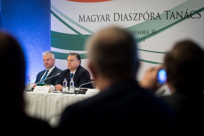 Orbán Viktor miniszterelnök a Magyar Diaszpóra Tanács VI. ülésén, Budapesten, a Várkert Bazárban