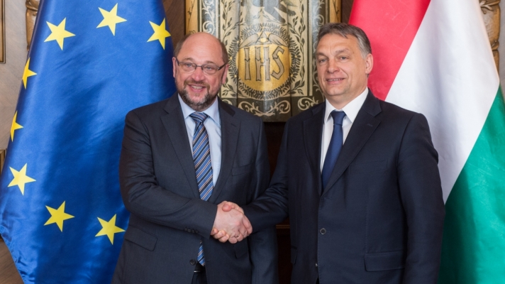 Orbán Viktor és Martin Schulz rövid négyszemközti egyeztetést is folytattak